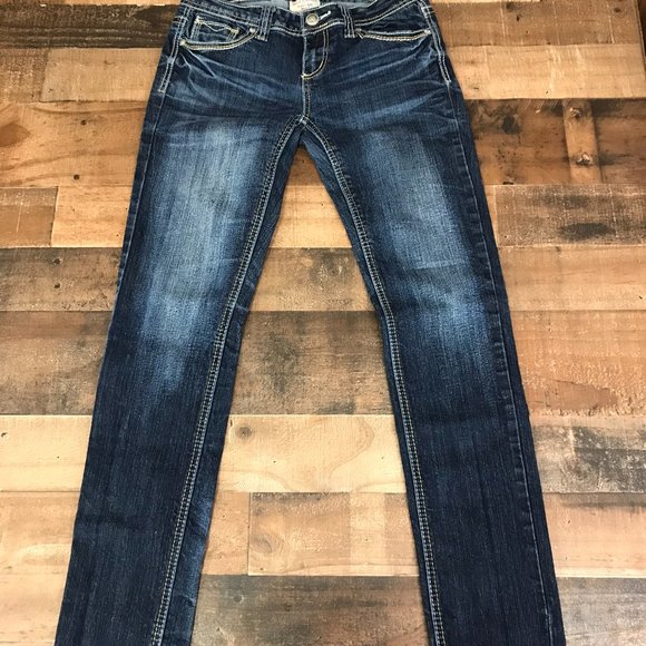 Red Camel Embellished Flap Pocket Skinny Jeans - Picture 14 of 15